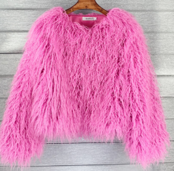 Pull Bathilde chic pour femme, maille douce et coupe élégante adaptée aux journées hivernales.