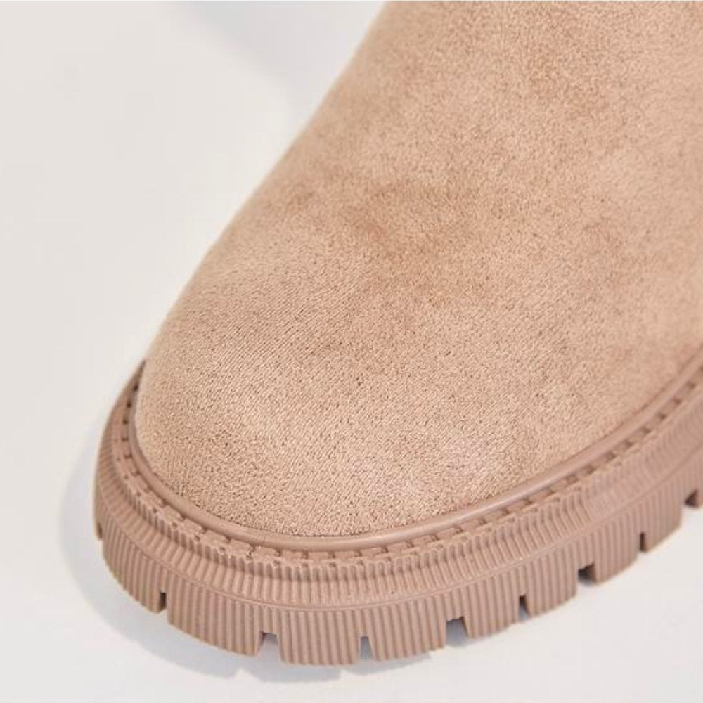 les bottes adapté aux tenues polyvalentes.